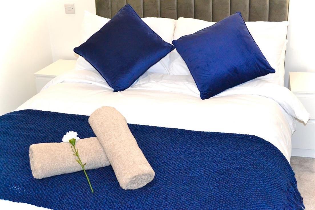 Fidelity Stays Beach Themed Apartment Brighton ภายนอก รูปภาพ