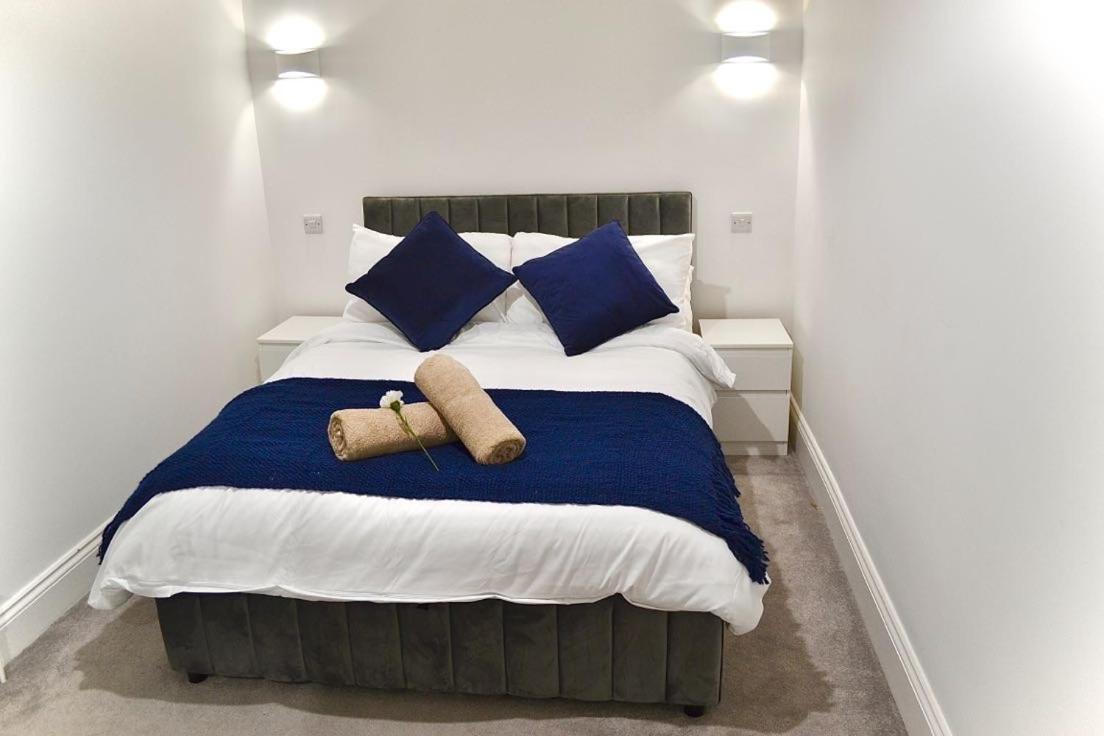 Fidelity Stays Beach Themed Apartment Brighton ภายนอก รูปภาพ